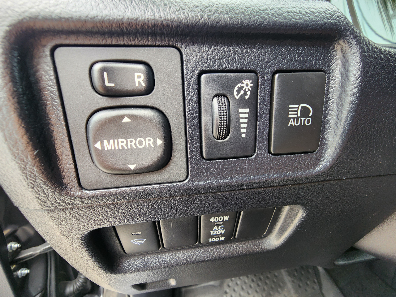 Toyota 4Runner SR5 2WD 2020