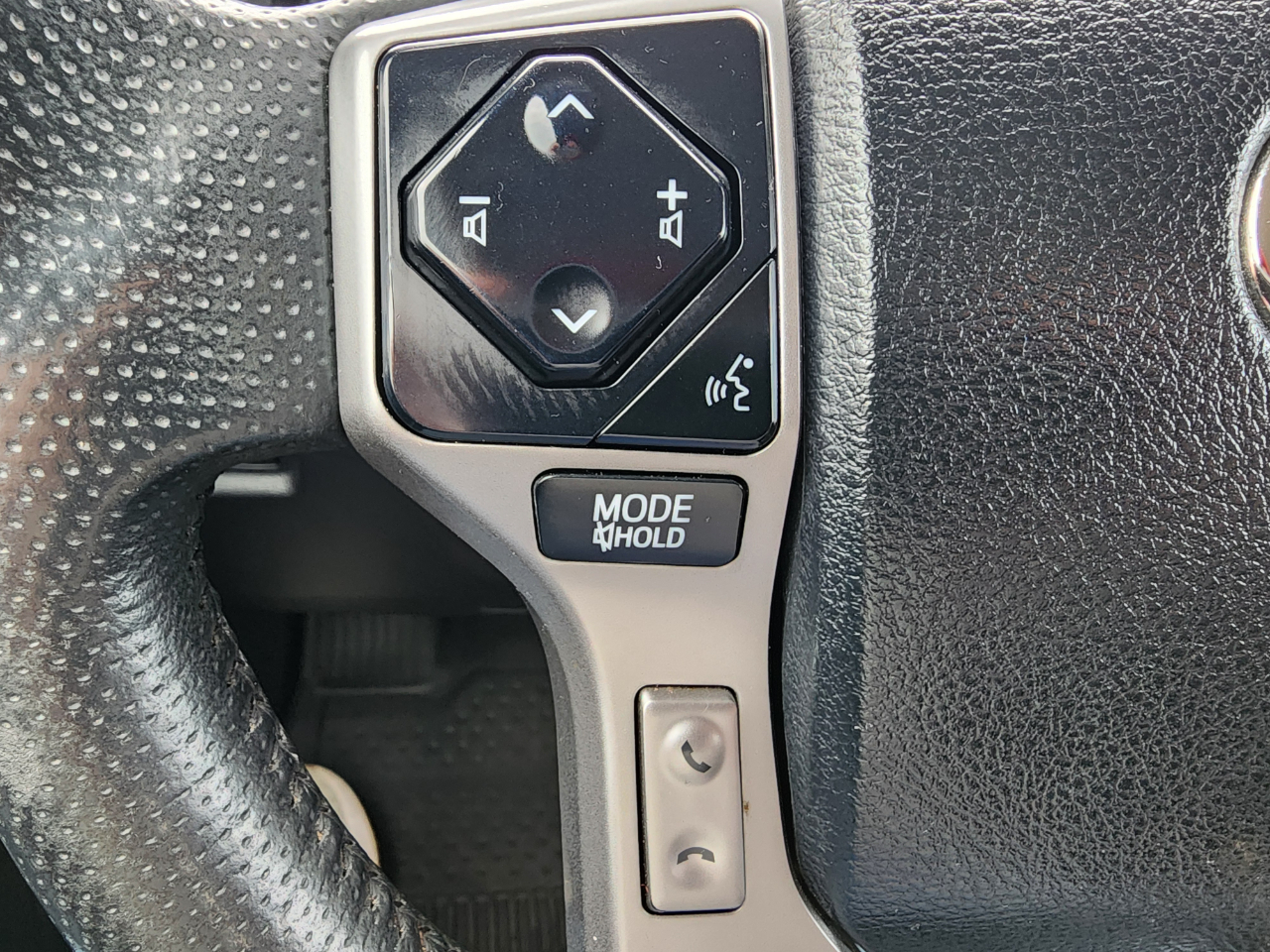 Toyota 4Runner SR5 2WD 2020