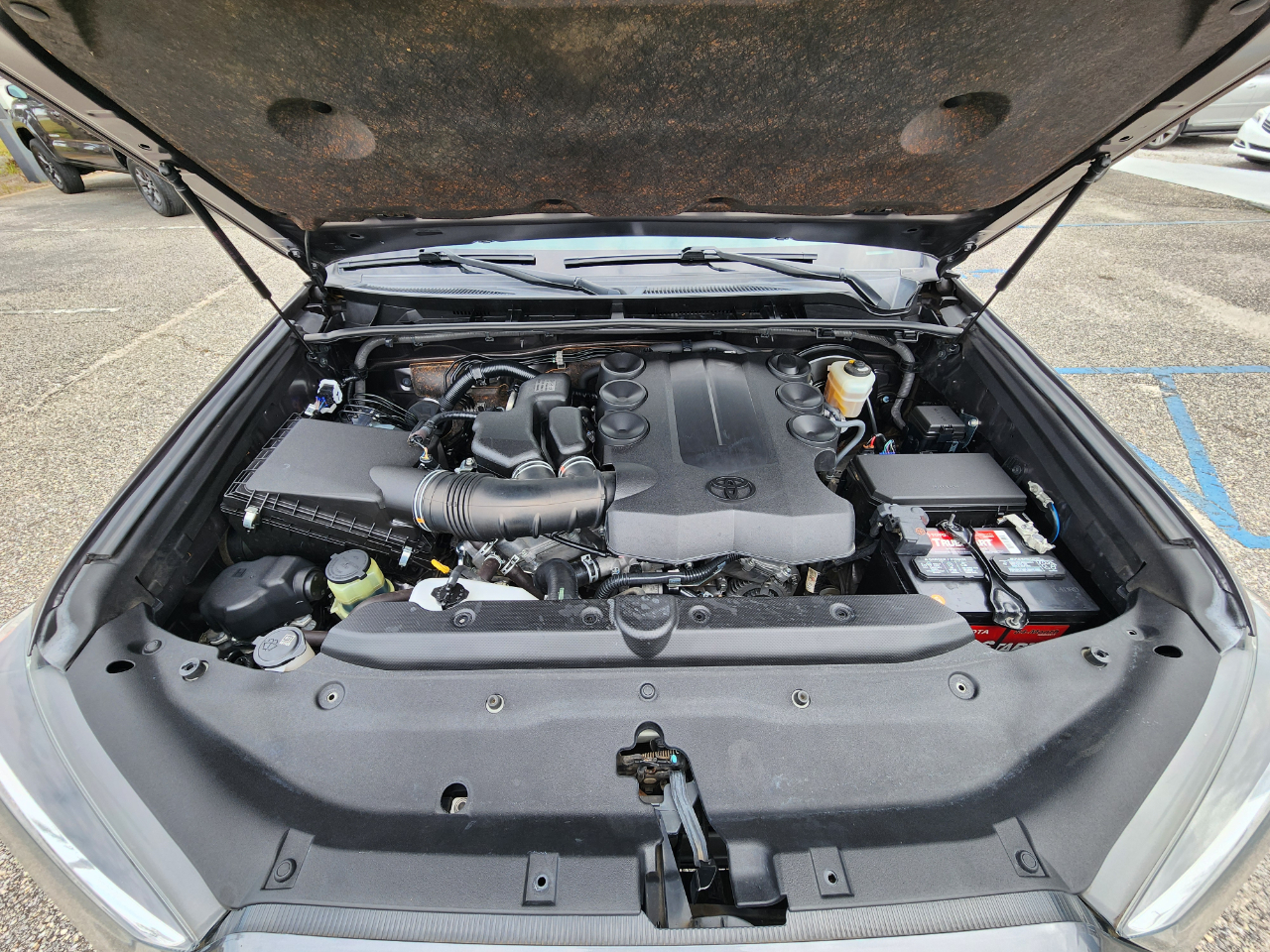 Toyota 4Runner SR5 2WD 2020