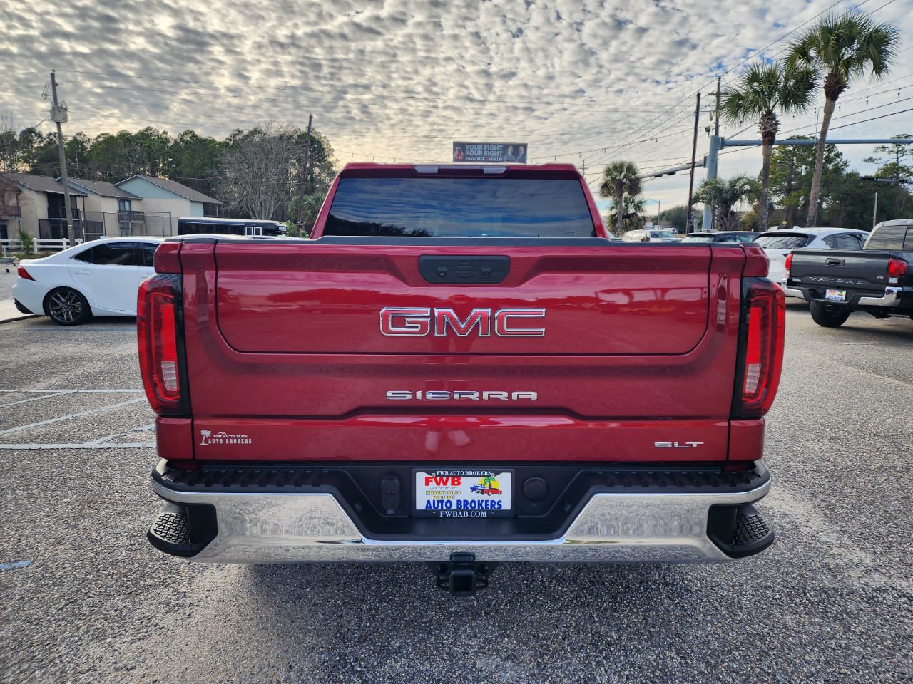 GMC Sierra 1500 2WD Crew Cab 147" SLT 2023