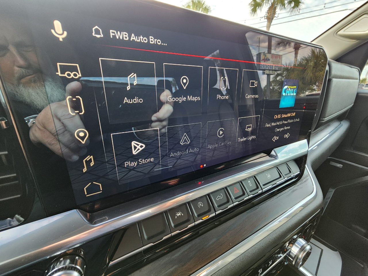 GMC Sierra 1500 2WD Crew Cab 147" SLT 2023