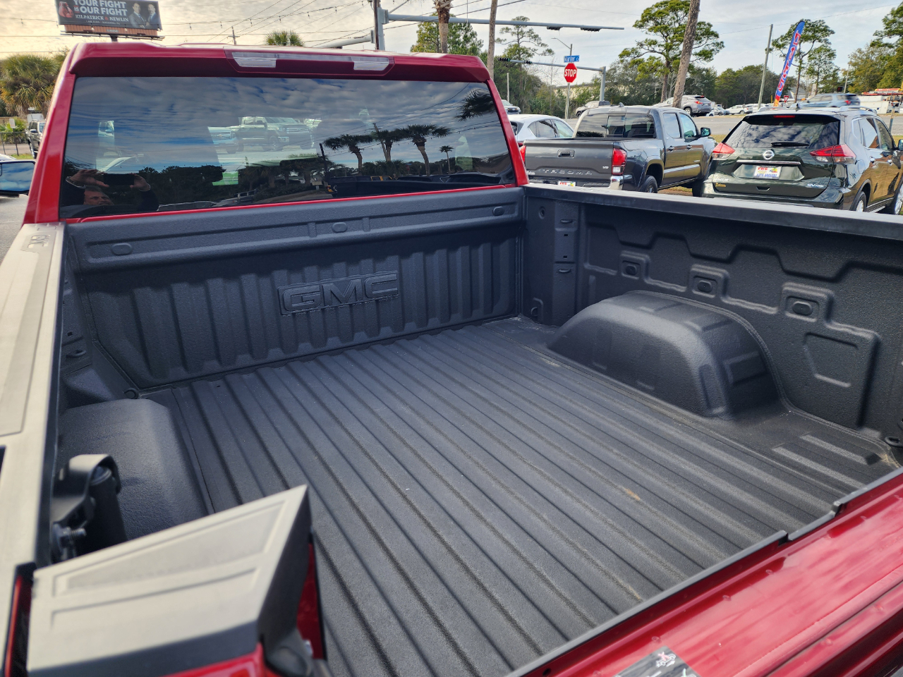 GMC Sierra 1500 2WD Crew Cab 147" SLT 2023