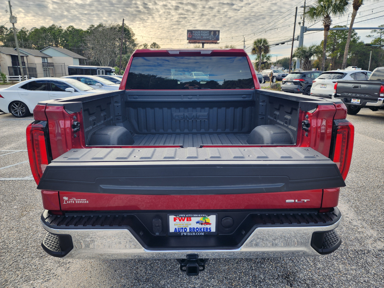 GMC Sierra 1500 2WD Crew Cab 147" SLT 2023
