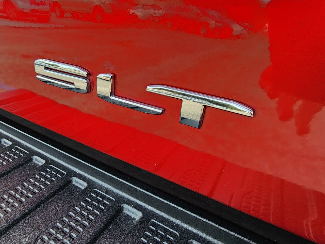 GMC Sierra 1500 2WD Crew Cab 147" SLT 2023