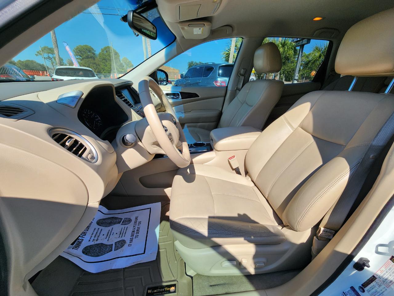 Nissan Pathfinder 2WD 4dr SL 2014