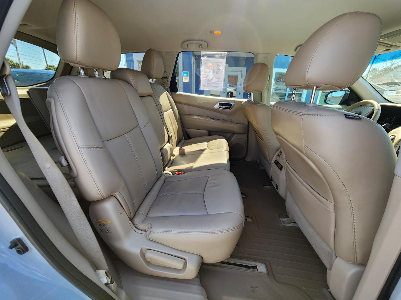 Nissan Pathfinder 2WD 4dr SL 2014