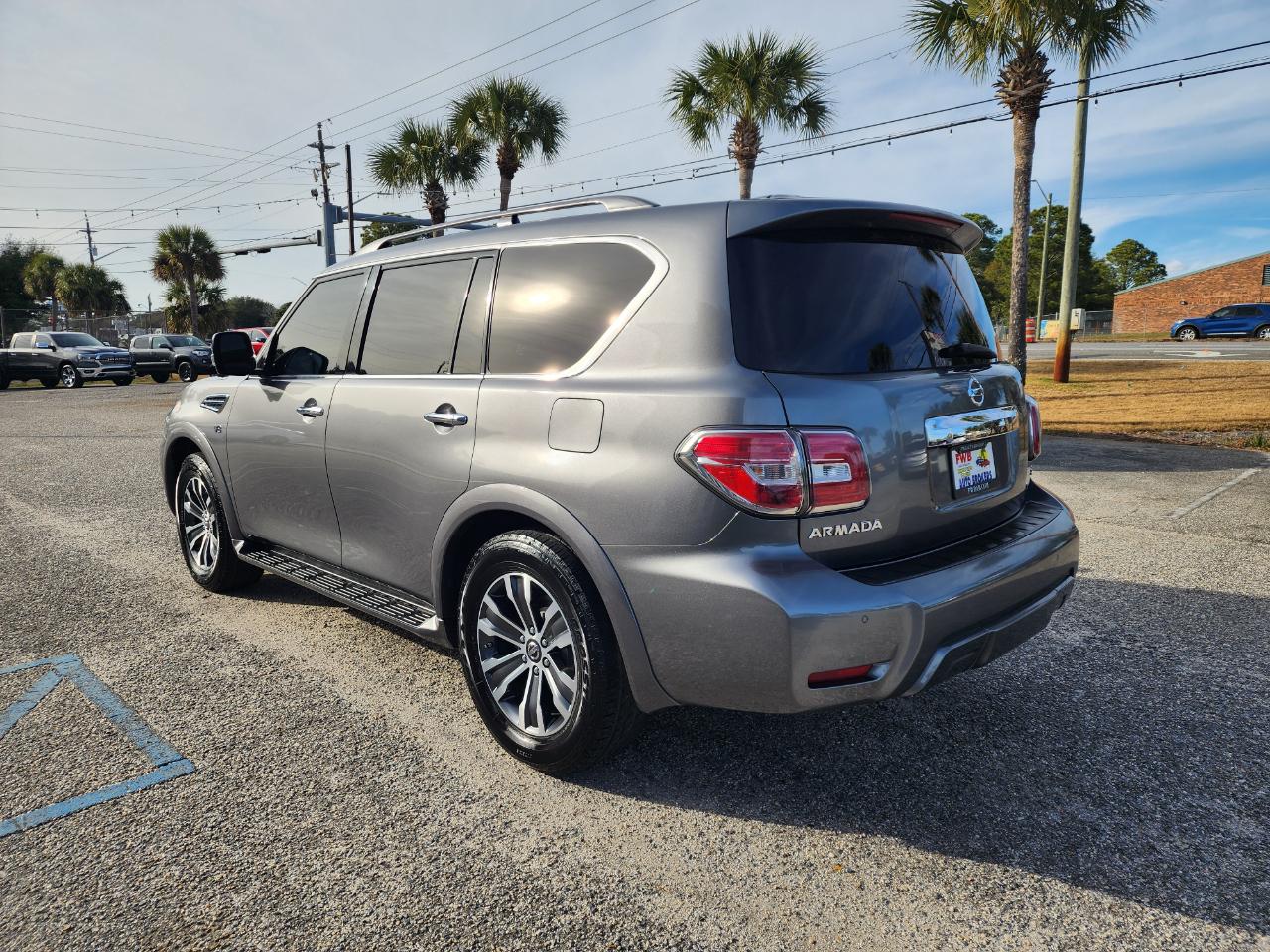 Nissan Armada  2019