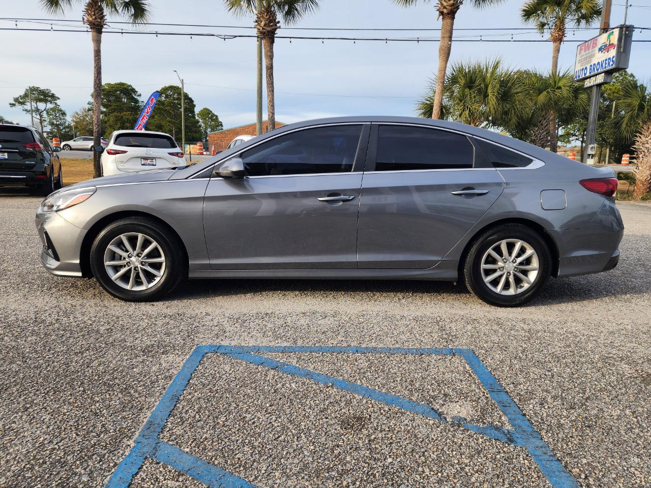 Hyundai Sonata SE 2.4L 2018