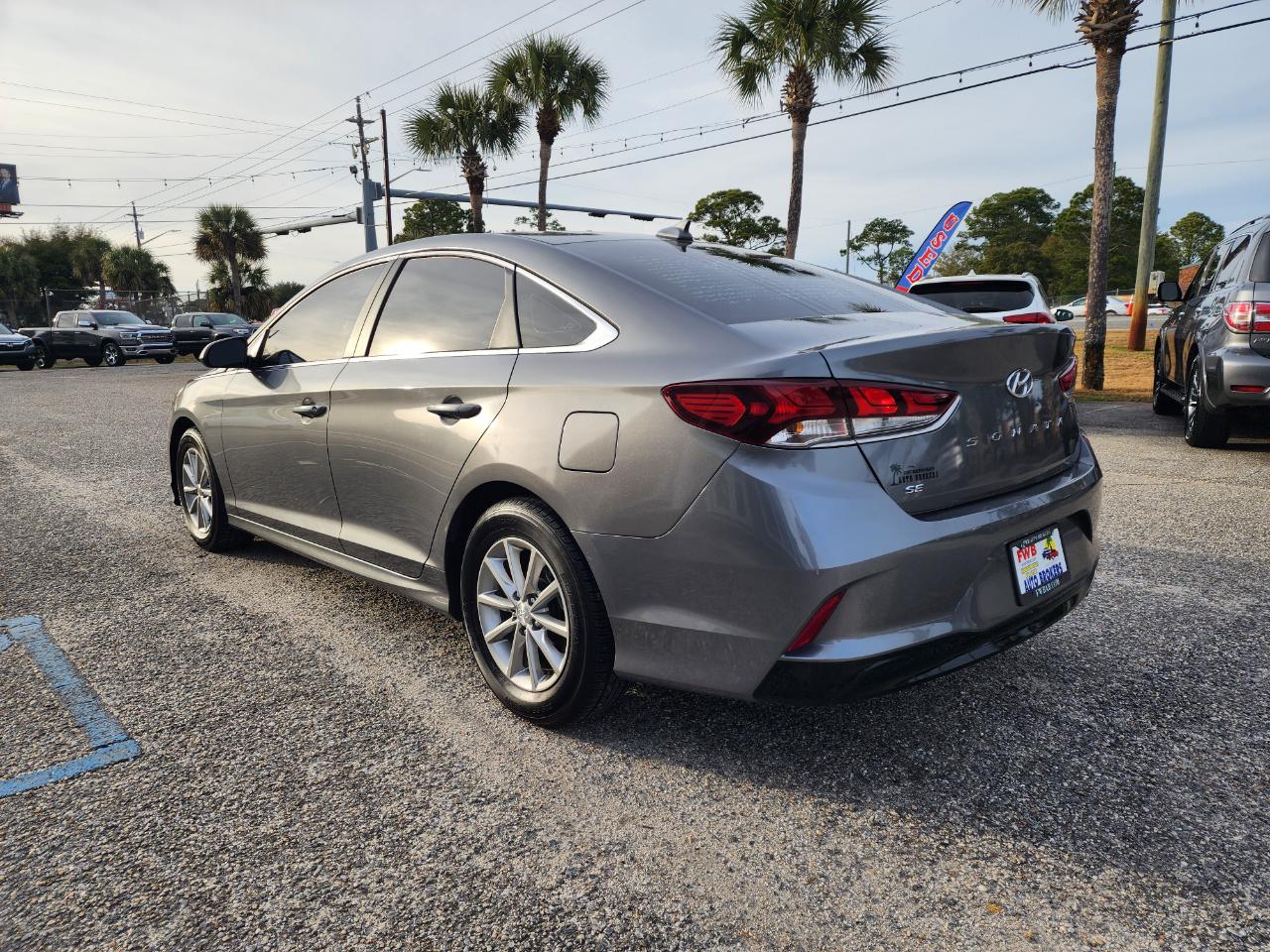 Hyundai Sonata SE 2.4L 2018