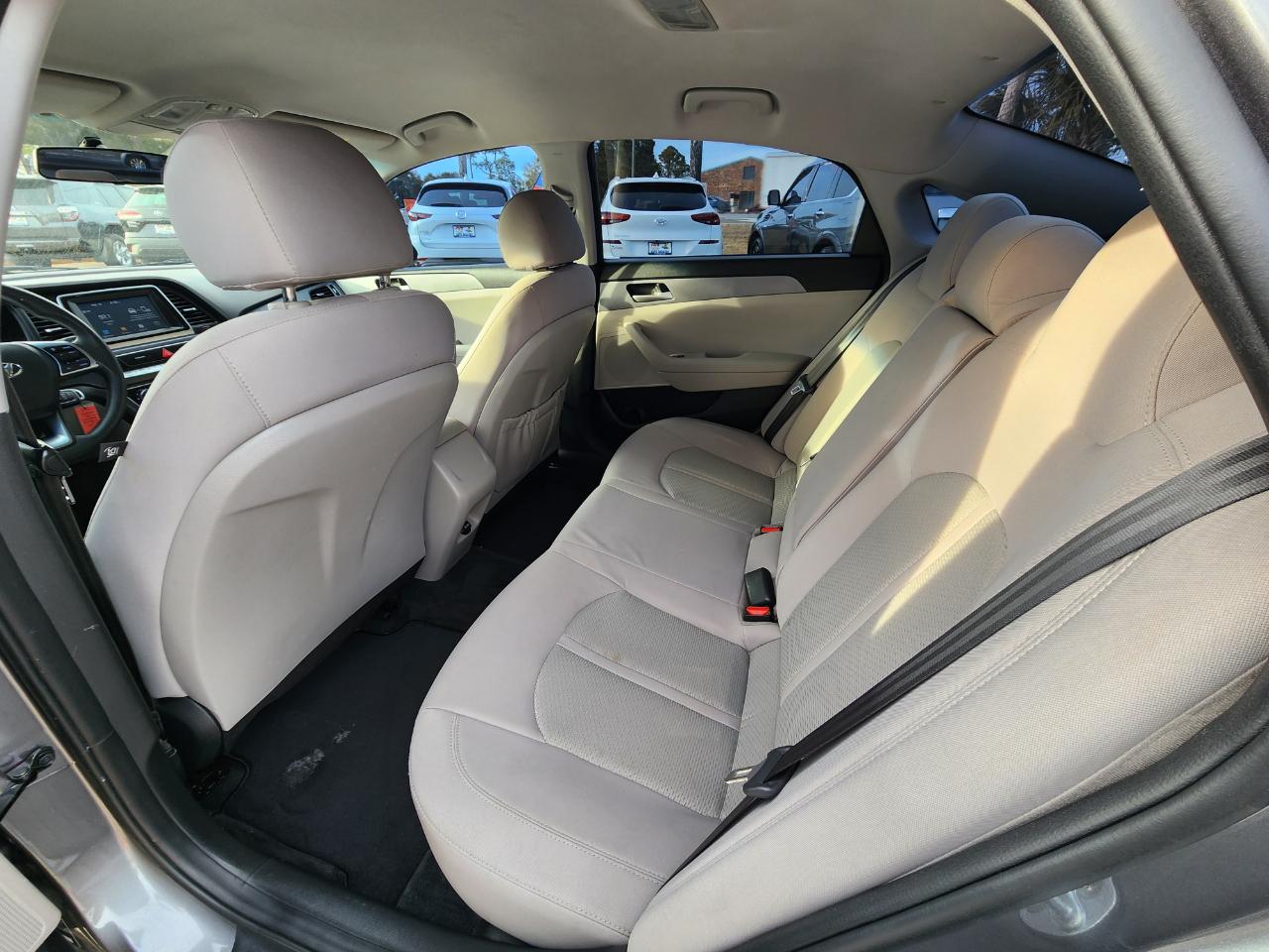 Hyundai Sonata SE 2.4L 2018
