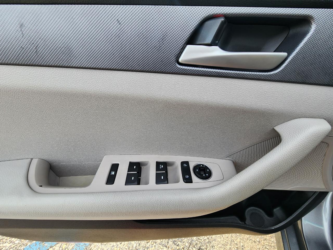 Hyundai Sonata SE 2.4L 2018