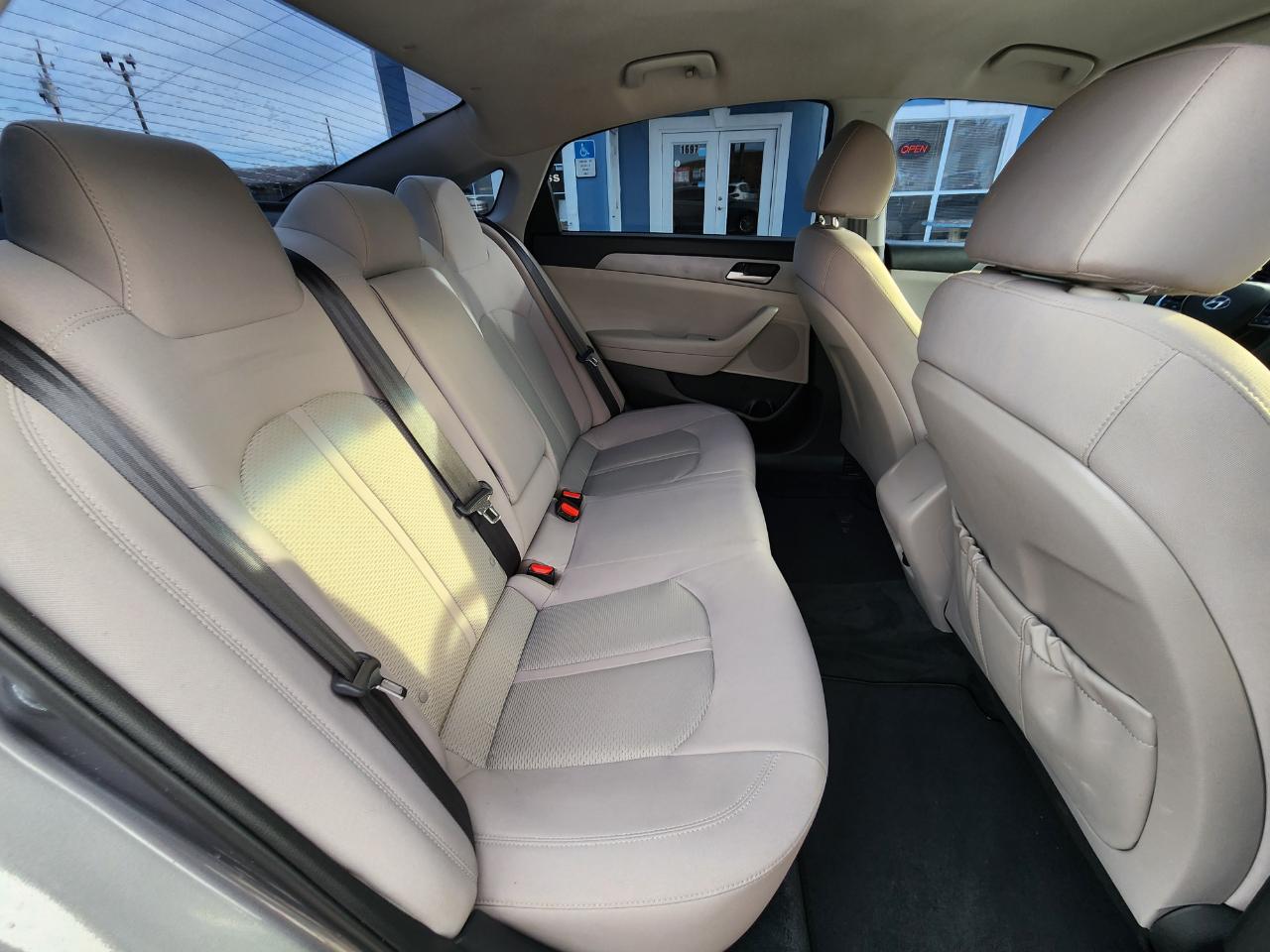 Hyundai Sonata SE 2.4L 2018