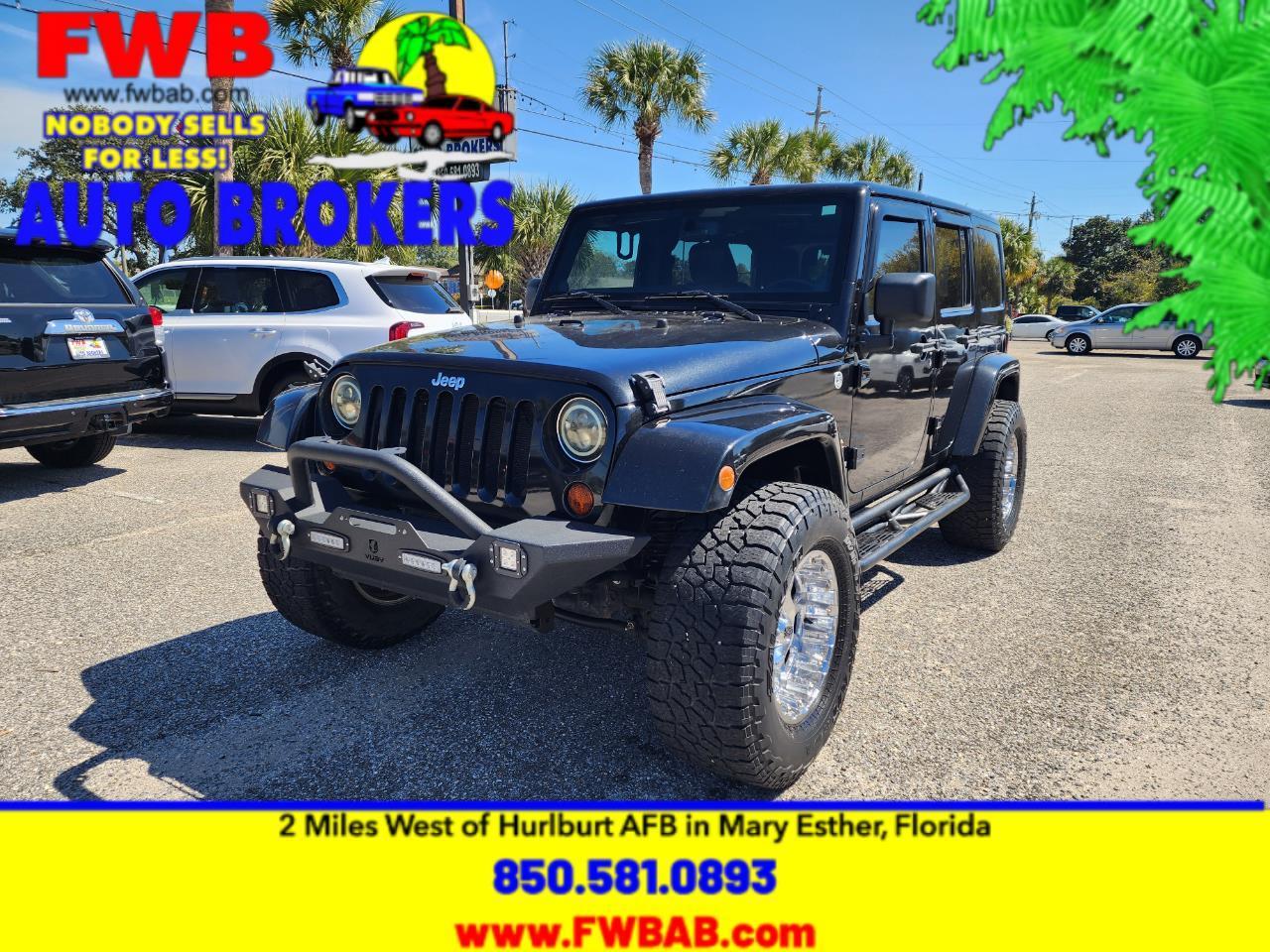 Jeep Wrangler Unlimited 4WD 4dr Sahara 2013