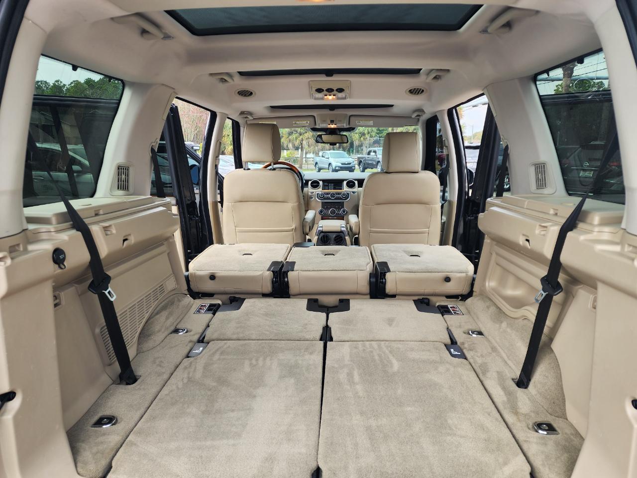 Land Rover LR4 4WD 4dr HSE 2015