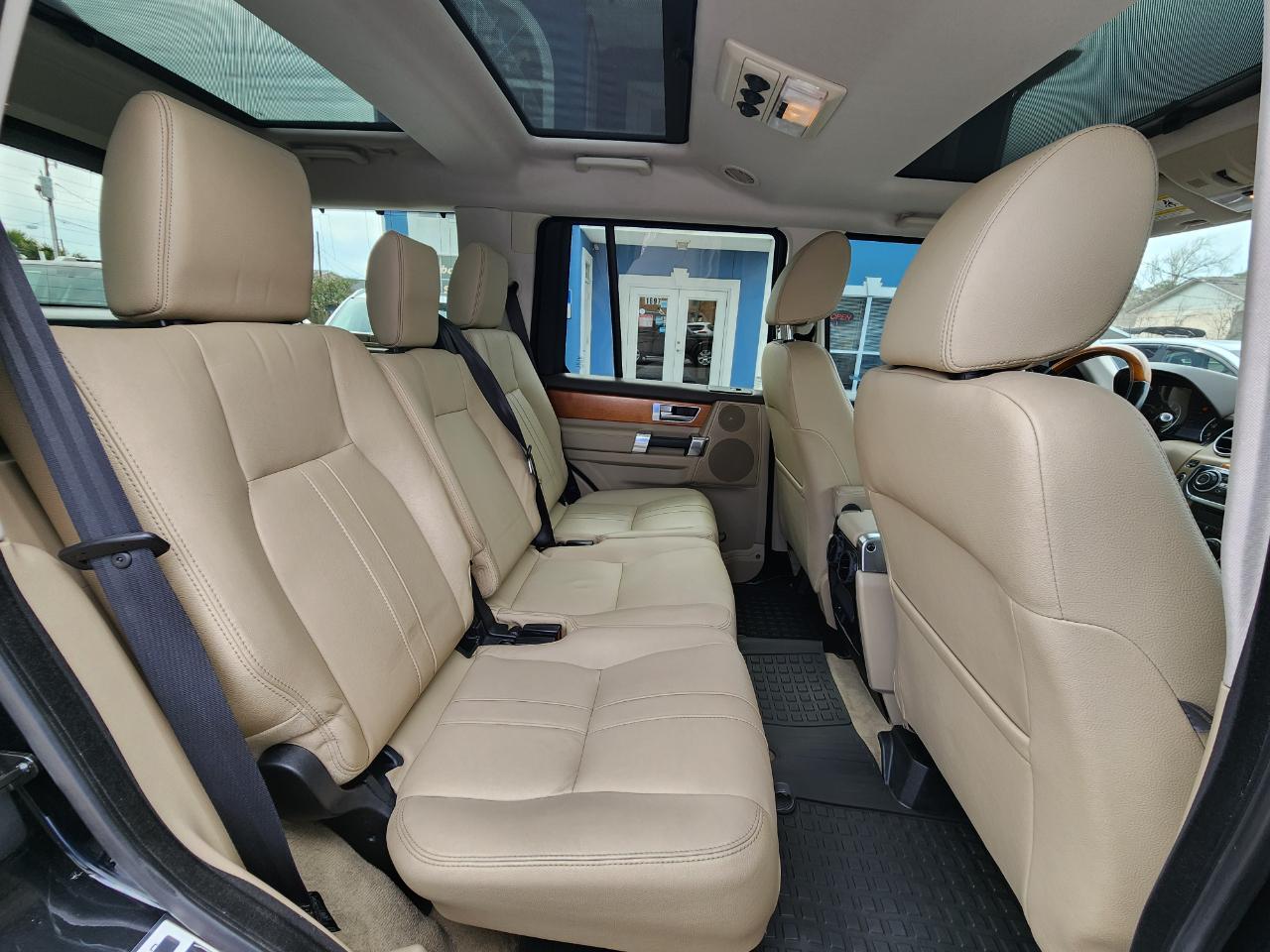 Land Rover LR4 4WD 4dr HSE 2015