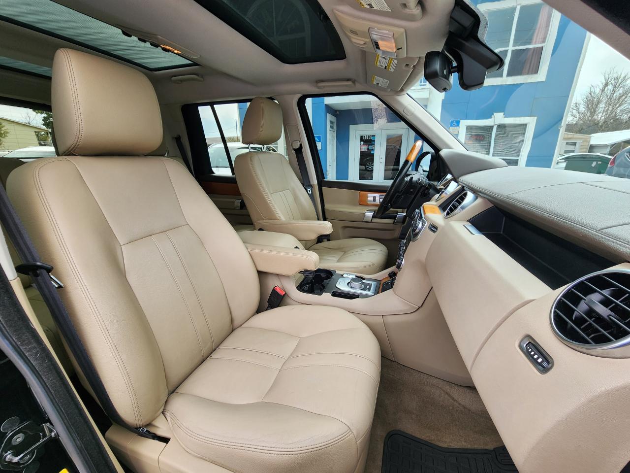 Land Rover LR4 4WD 4dr HSE 2015