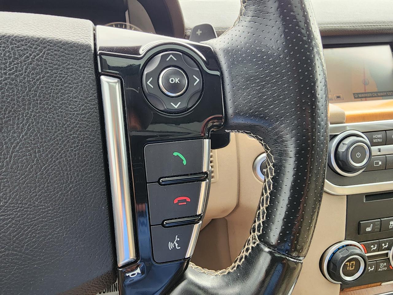 Land Rover LR4 4WD 4dr HSE 2015