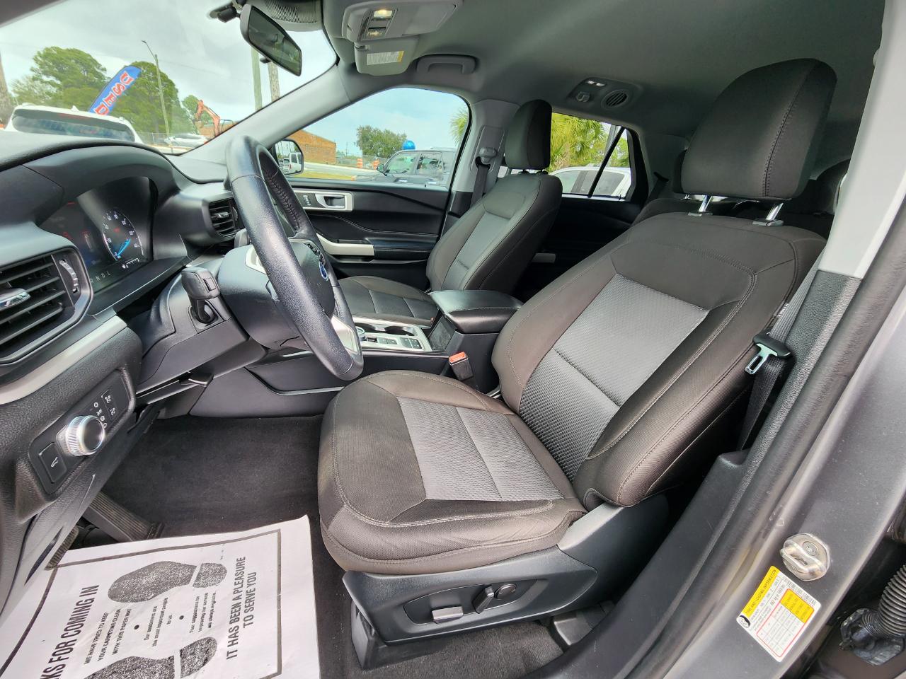 Ford Explorer XLT RWD 2022