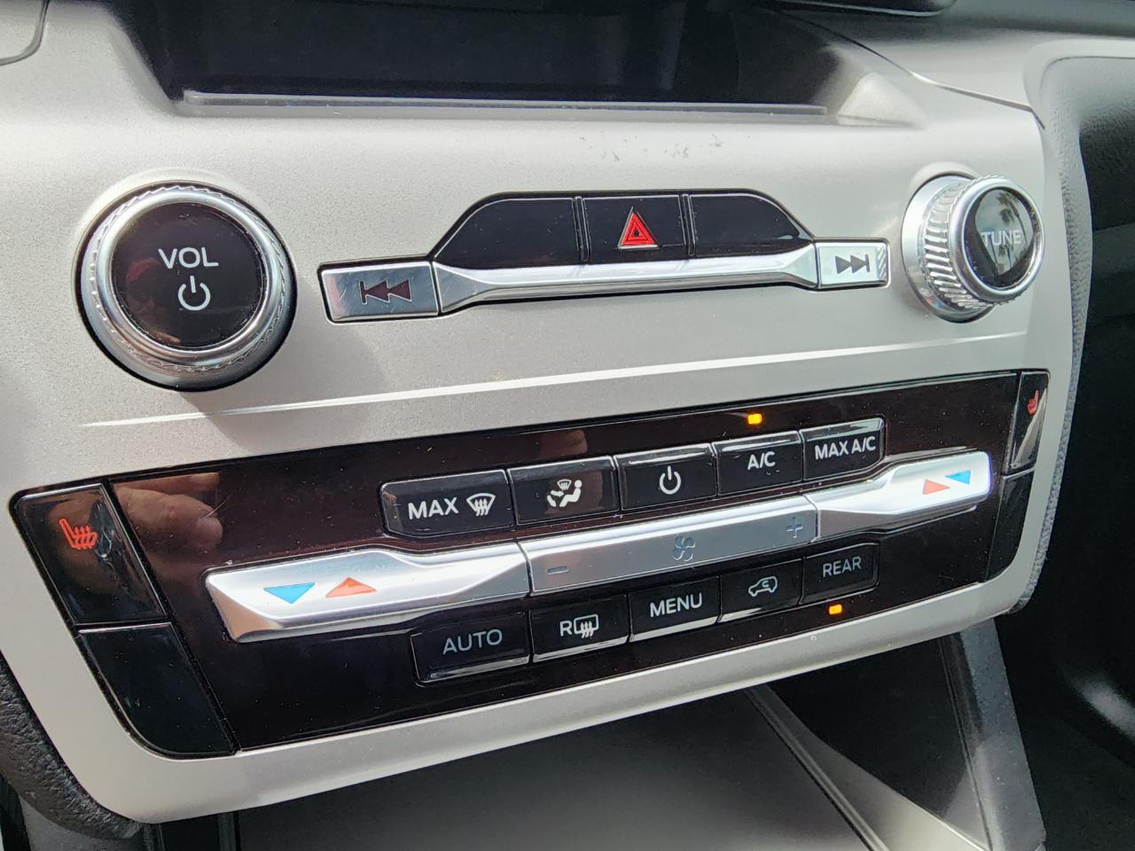 Ford Explorer XLT RWD 2022