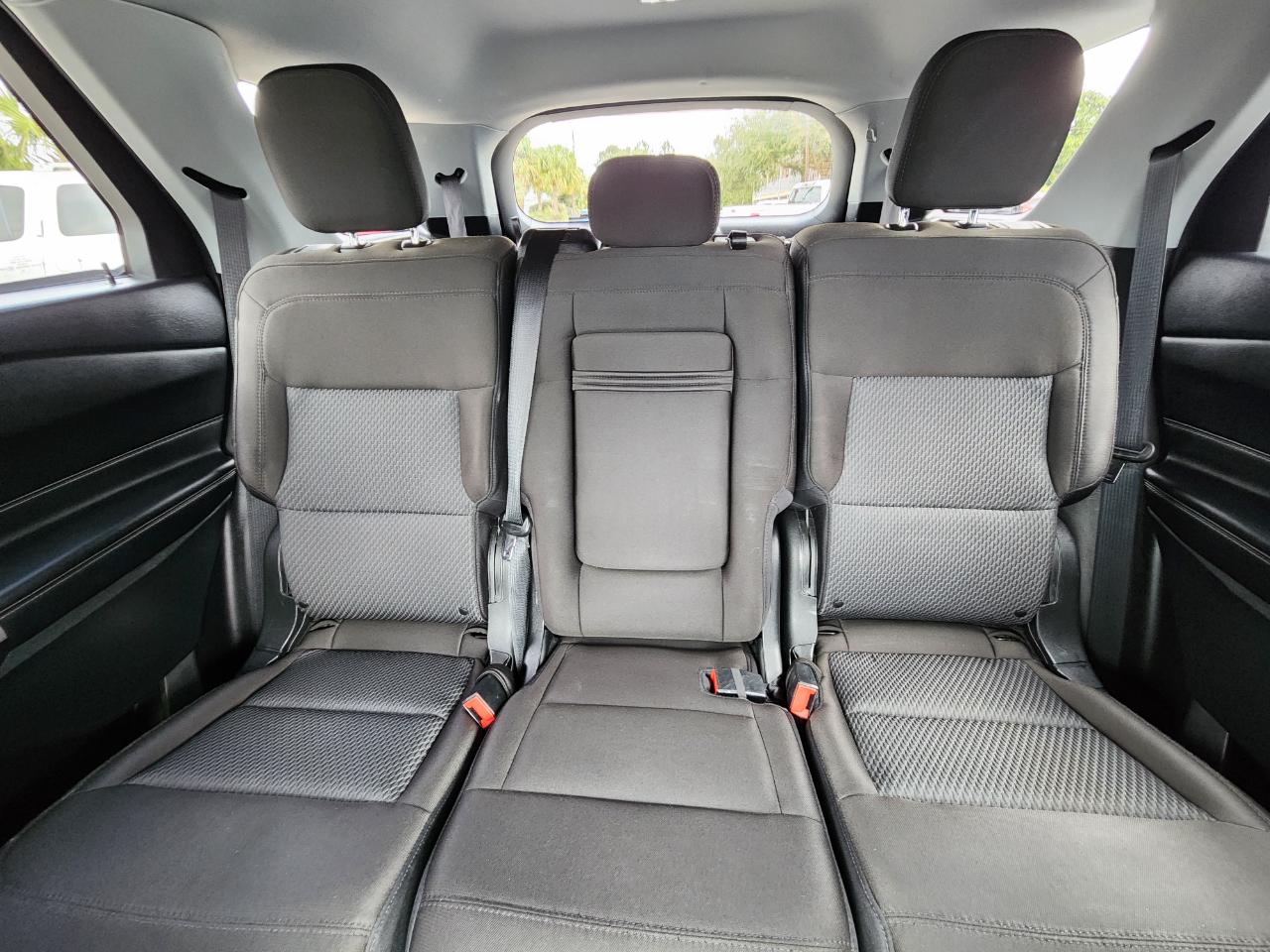 Ford Explorer XLT RWD 2022