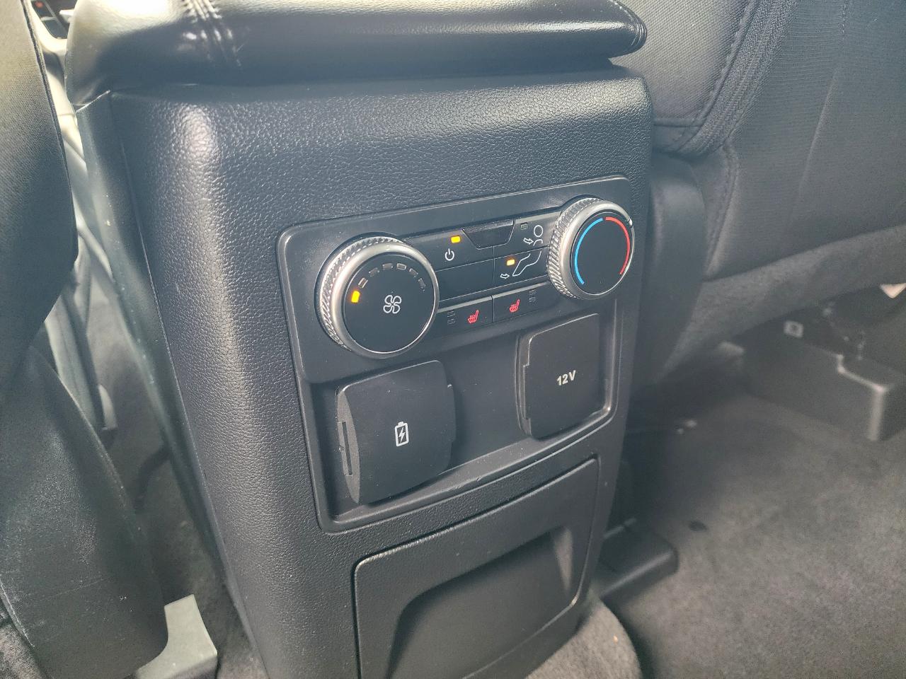 Ford Explorer XLT RWD 2022