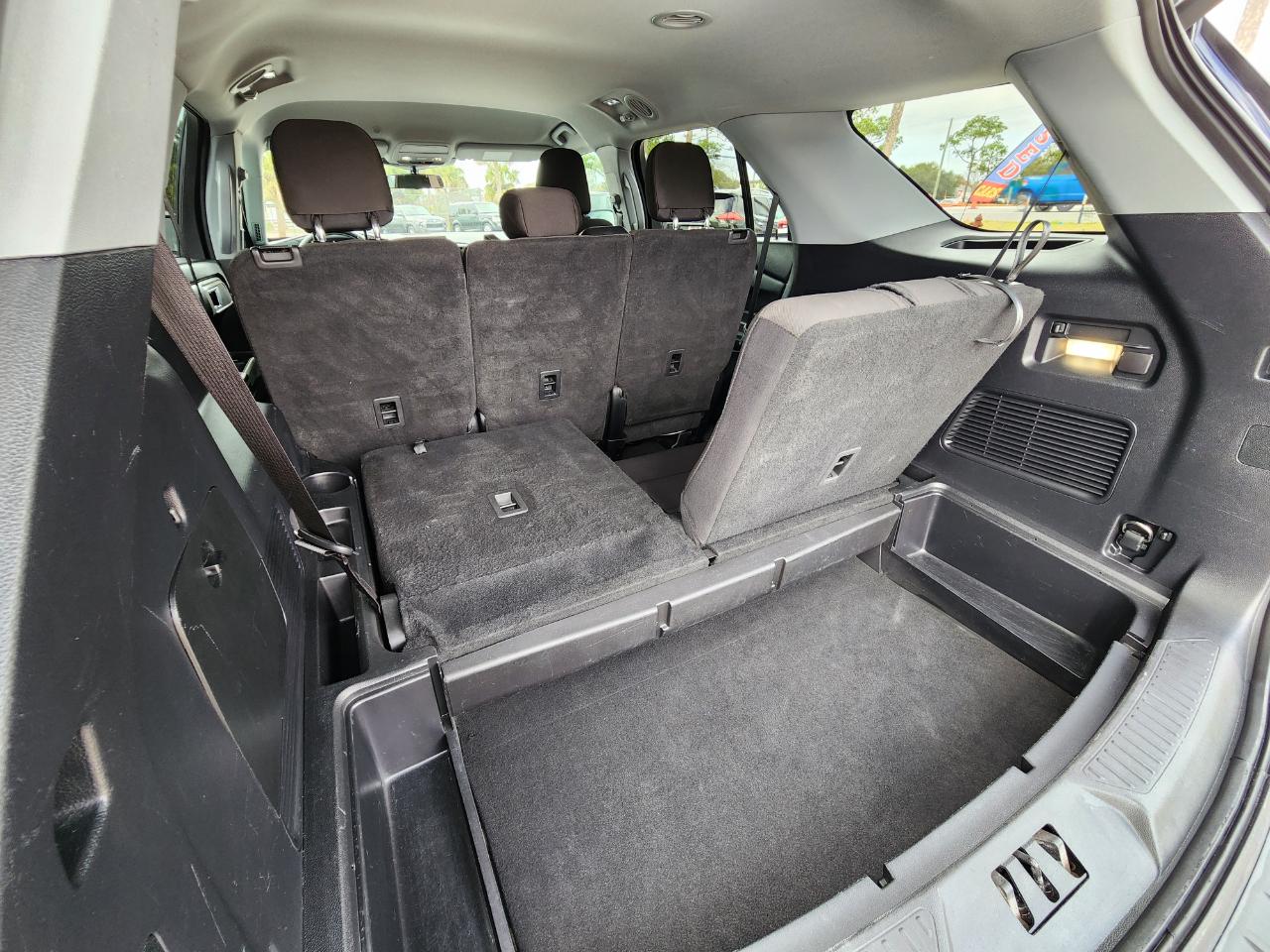 Ford Explorer XLT RWD 2022