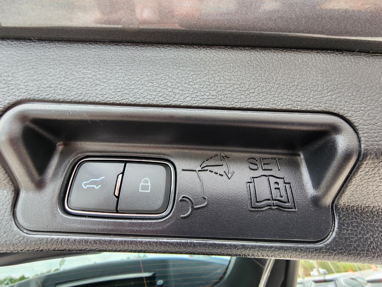 Ford Explorer XLT RWD 2022