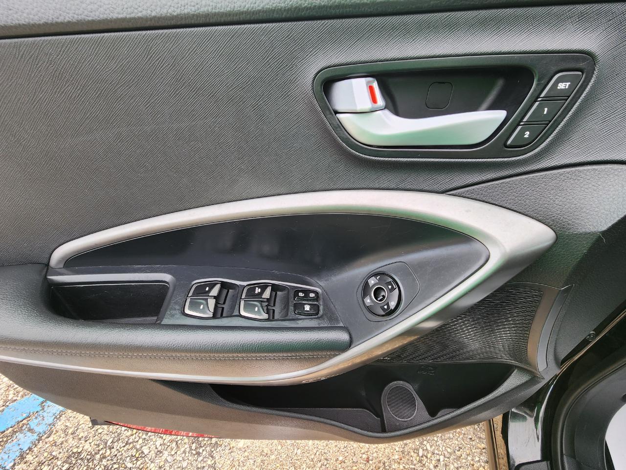 Hyundai Santa Fe FWD 4dr Limited 2014