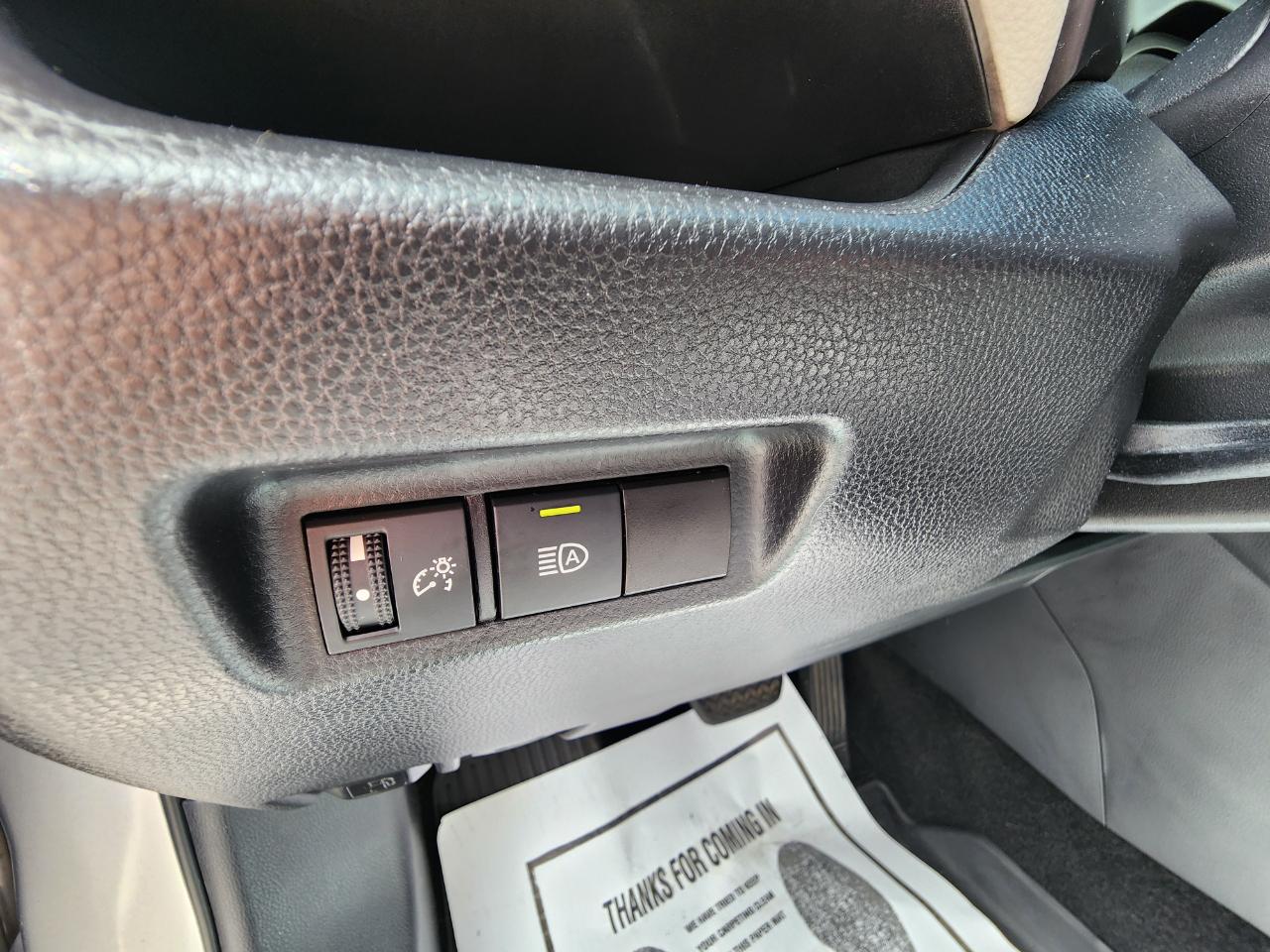 Toyota RAV4 XLE FWD 2021