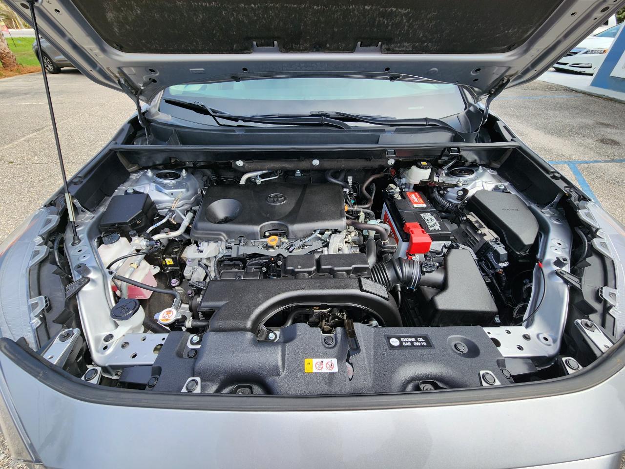 Toyota RAV4 XLE FWD 2021