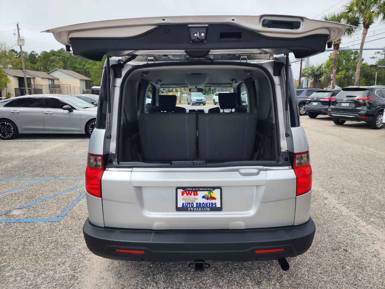 Honda Element 2WD 5dr Auto LX 2009