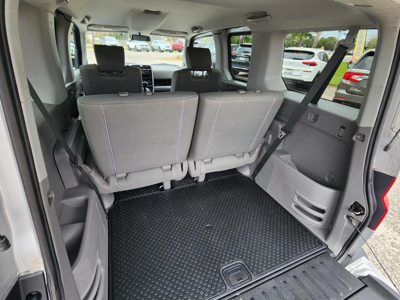 Honda Element 2WD 5dr Auto LX 2009