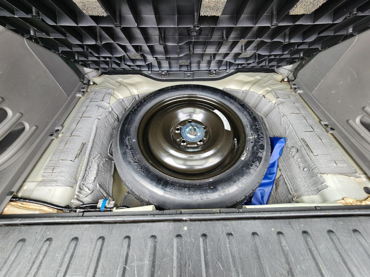 Honda Element 2WD 5dr Auto LX 2009