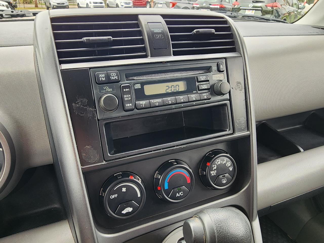 Honda Element 2WD 5dr Auto LX 2009