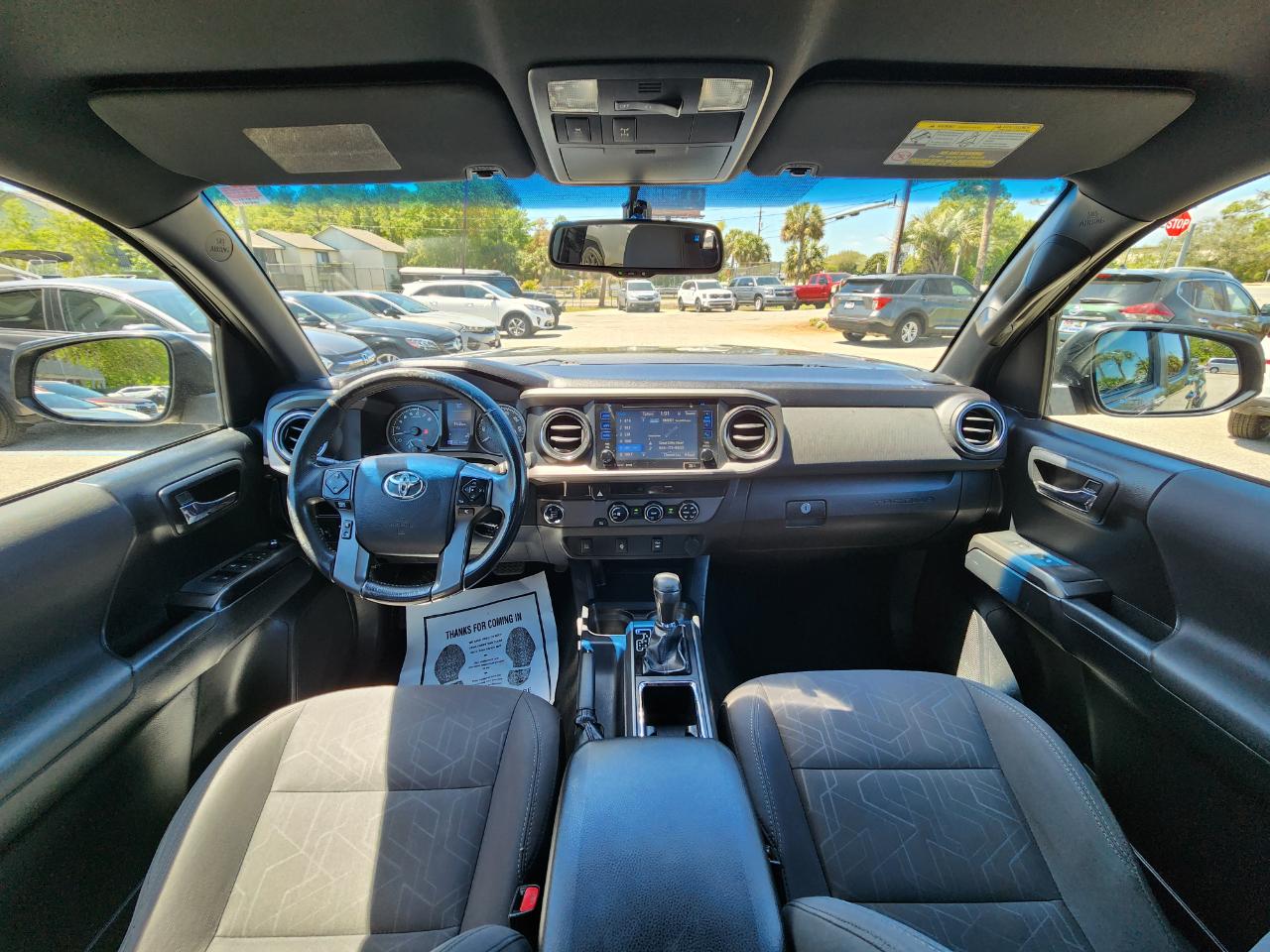 Toyota Tacoma TRD Off Road Double Cab 5' Bed V6 4x2 AT (Natl) 2017