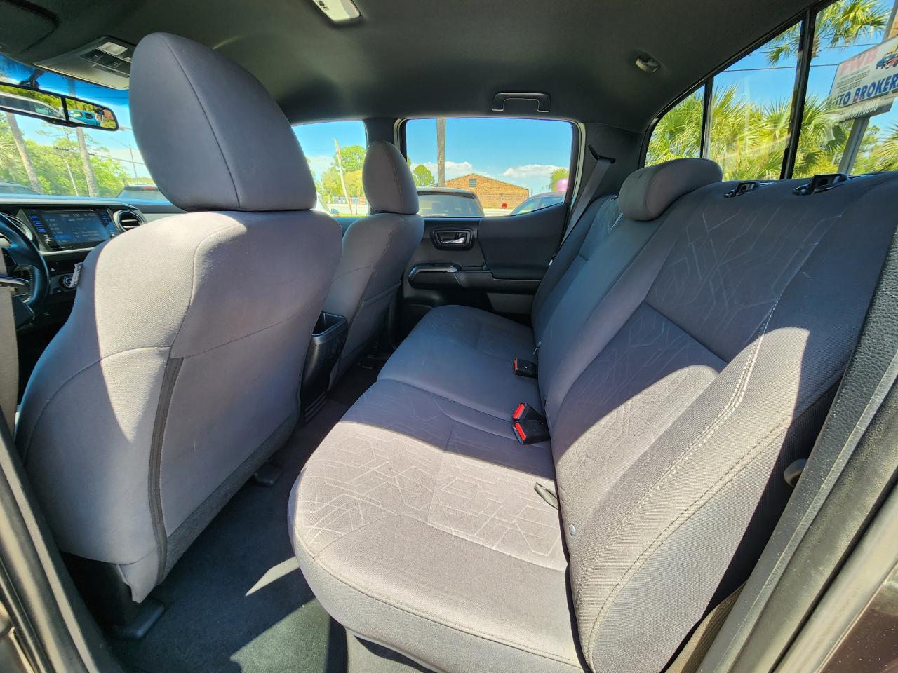 Toyota Tacoma TRD Off Road Double Cab 5' Bed V6 4x2 AT (Natl) 2017