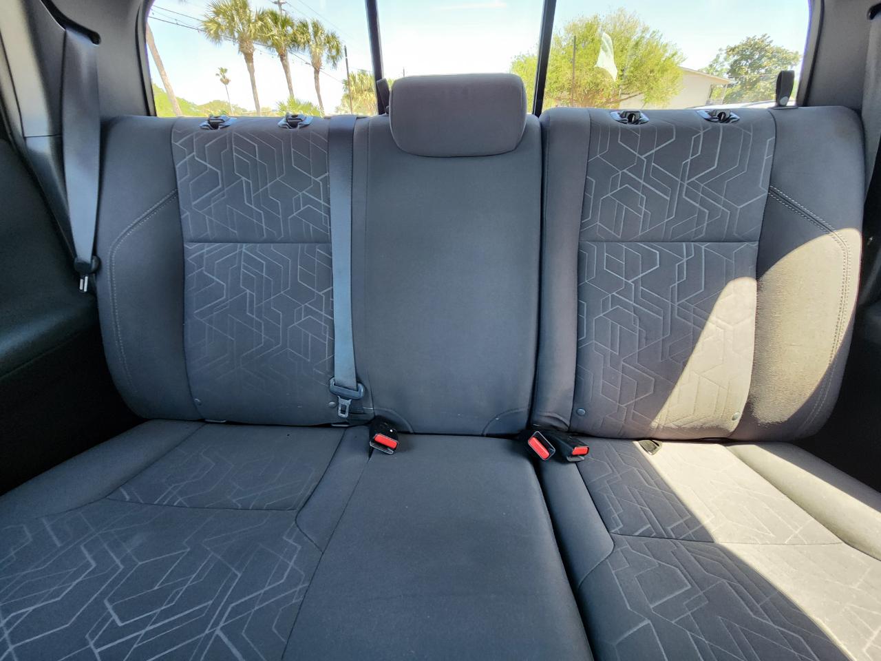 Toyota Tacoma TRD Off Road Double Cab 5' Bed V6 4x2 AT (Natl) 2017