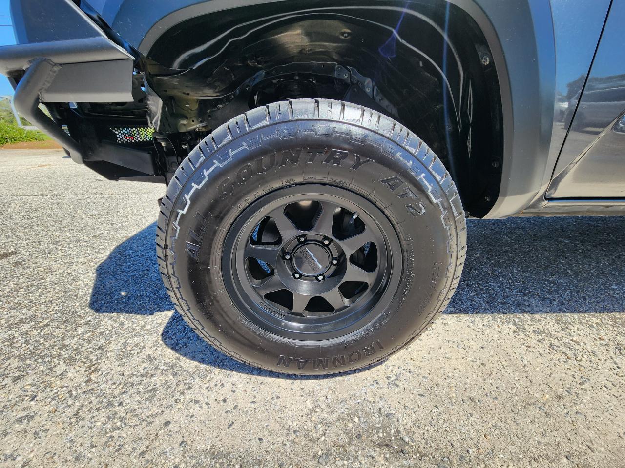 Toyota Tacoma TRD Off Road Double Cab 5' Bed V6 4x2 AT (Natl) 2017