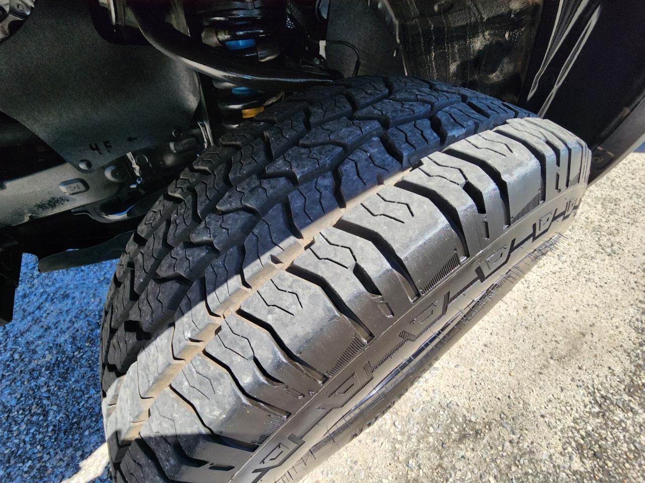 Toyota Tacoma TRD Off Road Double Cab 5' Bed V6 4x2 AT (Natl) 2017