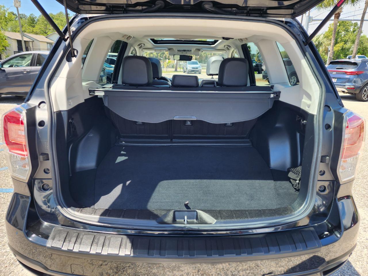 Subaru Forester 2.5i Limited CVT 2018