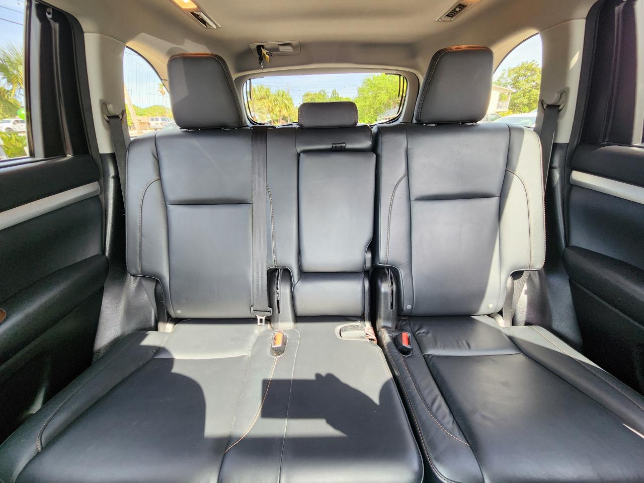 Toyota Highlander  2015