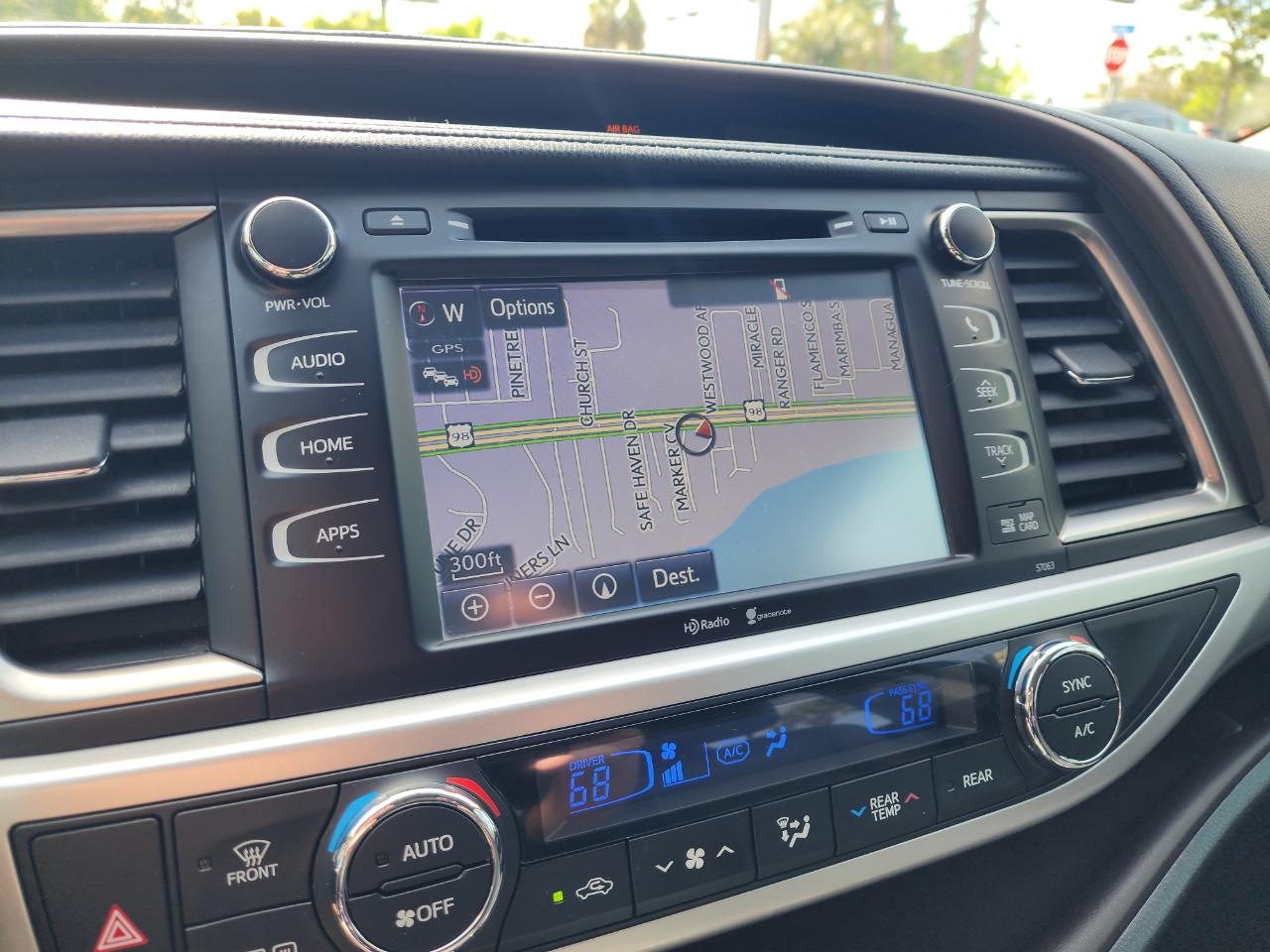 Toyota Highlander  2015