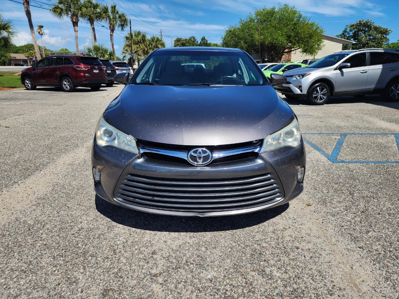 Toyota Camry 4dr Sdn I4 Auto XLE (Natl) 2016