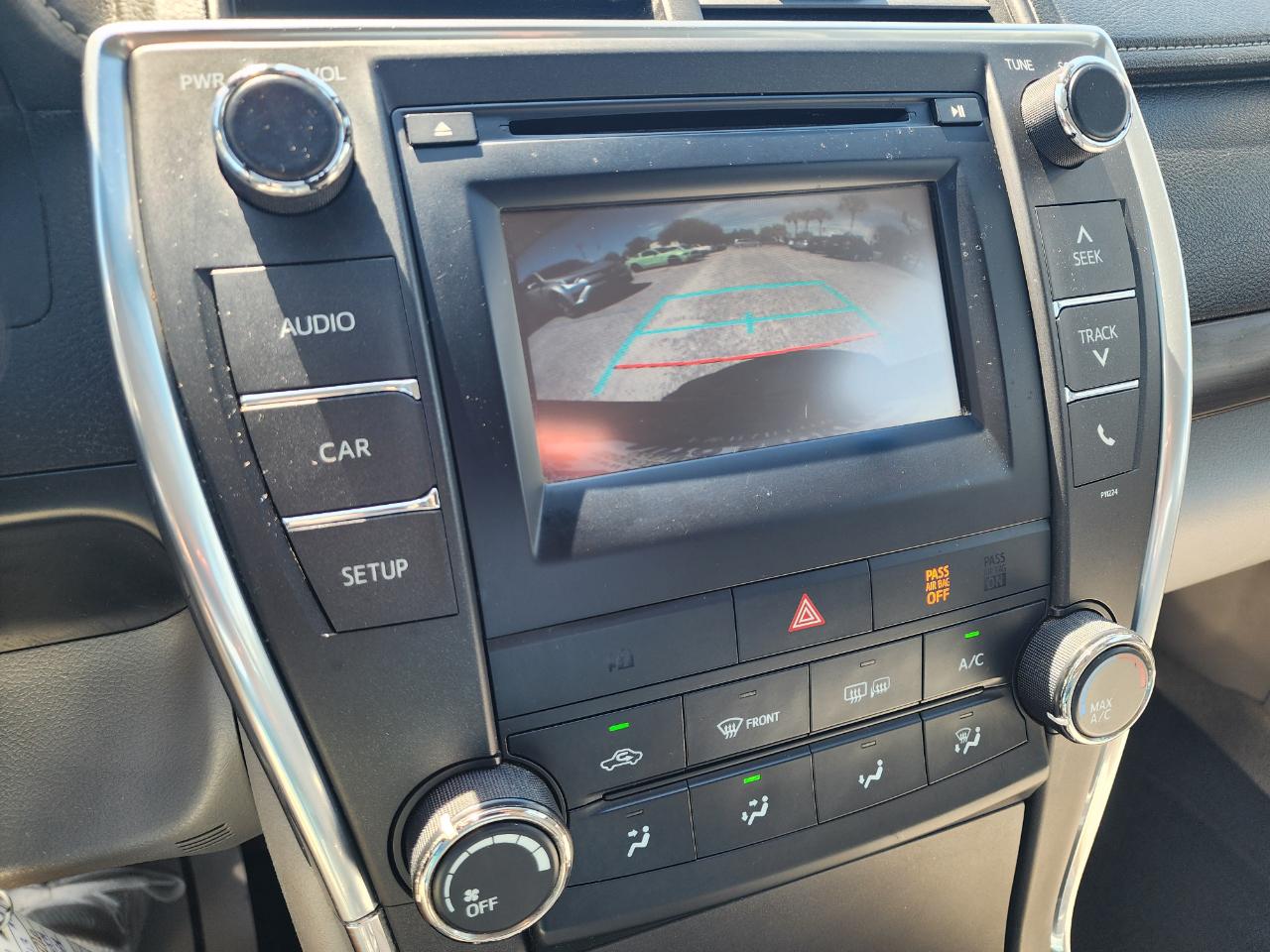 Toyota Camry 4dr Sdn I4 Auto XLE (Natl) 2016