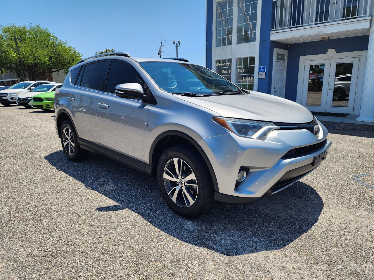 Toyota RAV4 XLE FWD 2018