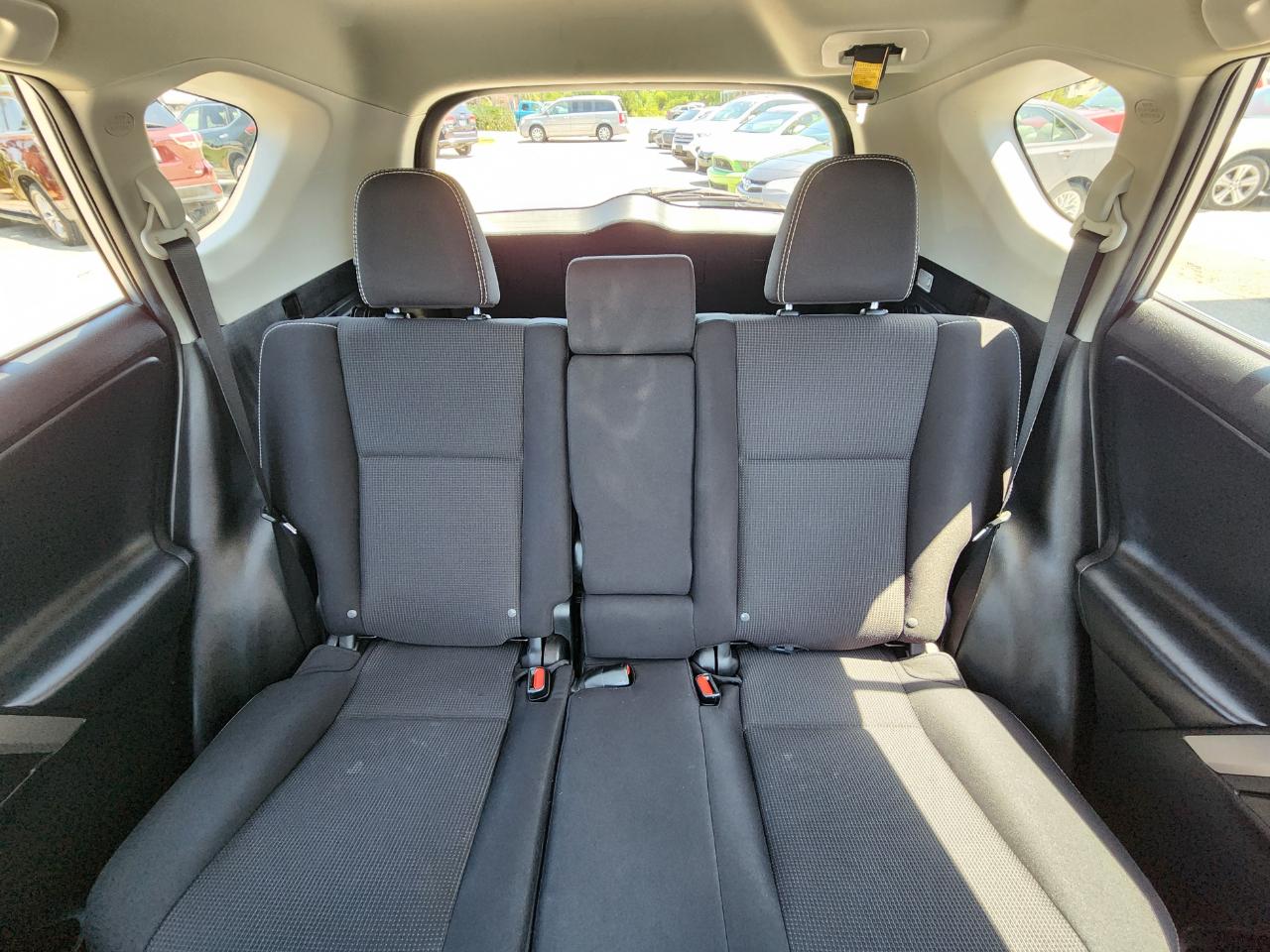 Toyota RAV4 XLE FWD 2018