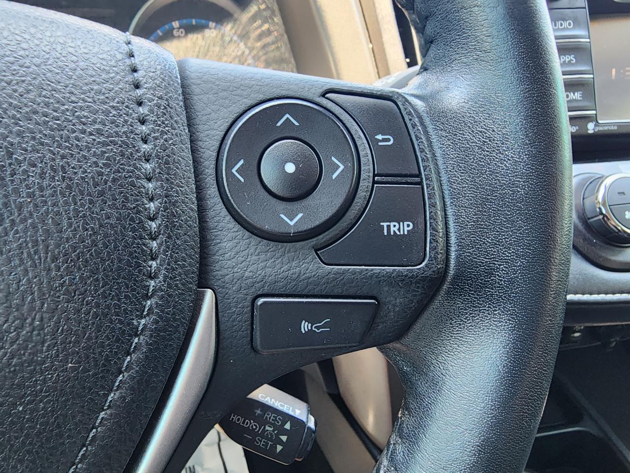 Toyota RAV4 XLE FWD 2018