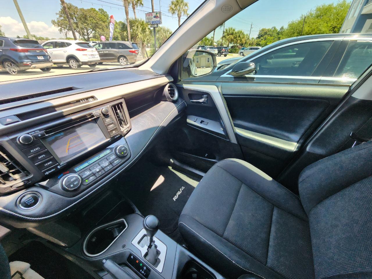 Toyota RAV4 XLE FWD 2018