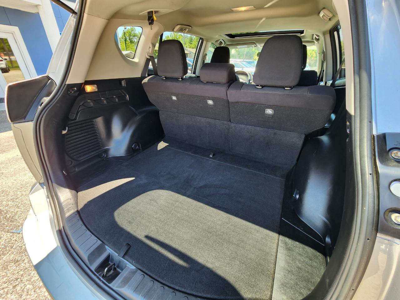 Toyota RAV4 XLE FWD 2018