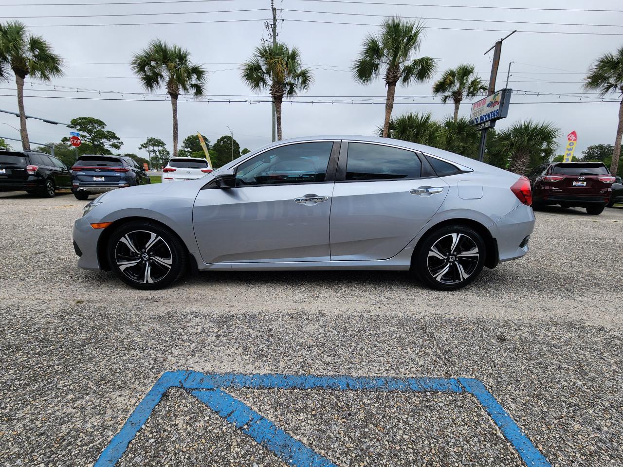 Honda Civic Sedan Touring CVT 2017